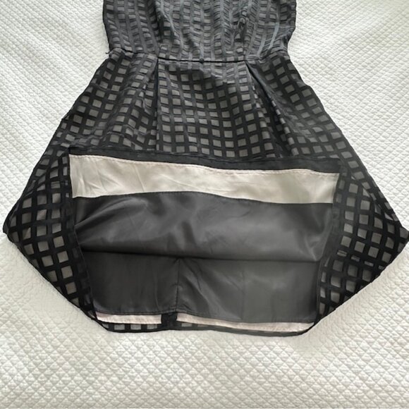 Calvin Klein Women's Checkered Sheer Sleeveless Dress Sz 10 - Picture 5 of 6